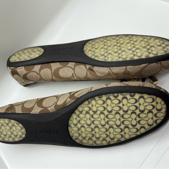 Coach signature ballet flats - excellent condition - size 11 - Picture 4 of 4